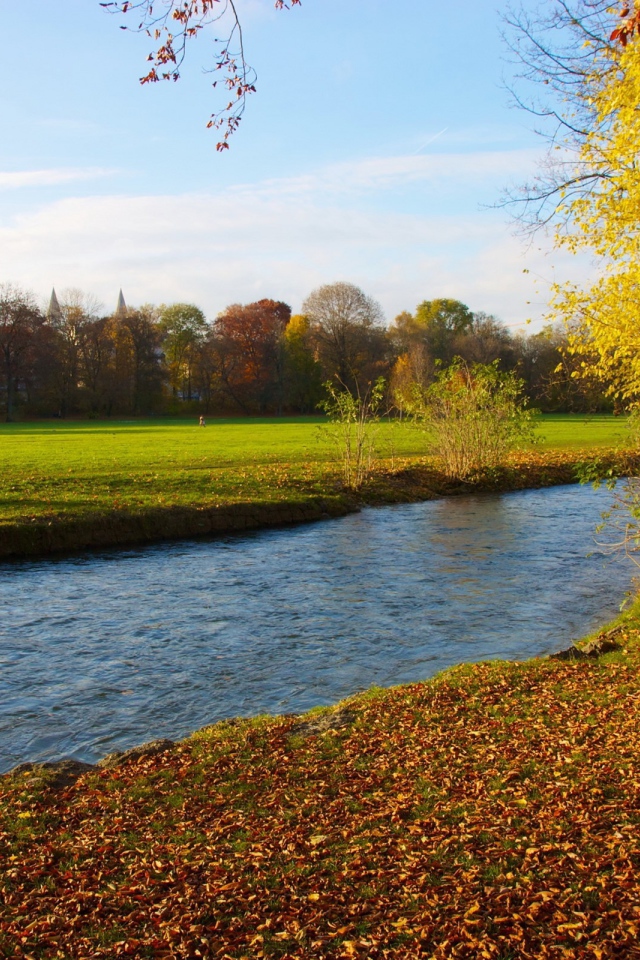Речушка среди полей
