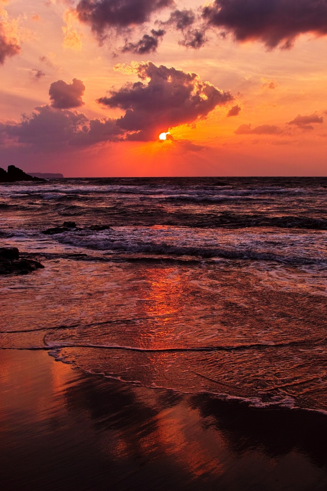 Темная вода перед закатом