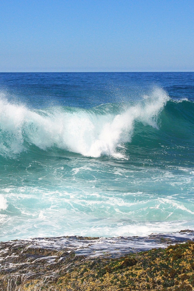Волна прибоя бескрайнего моря