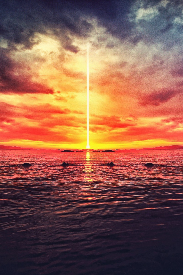The light beam from the water