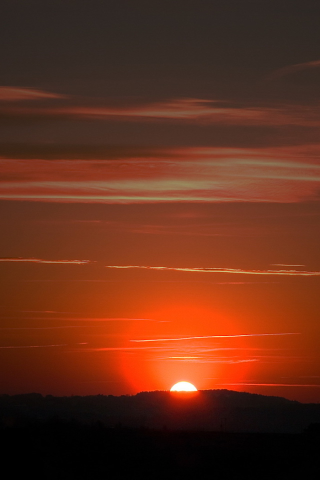 Ореол вокруг солнца на закате