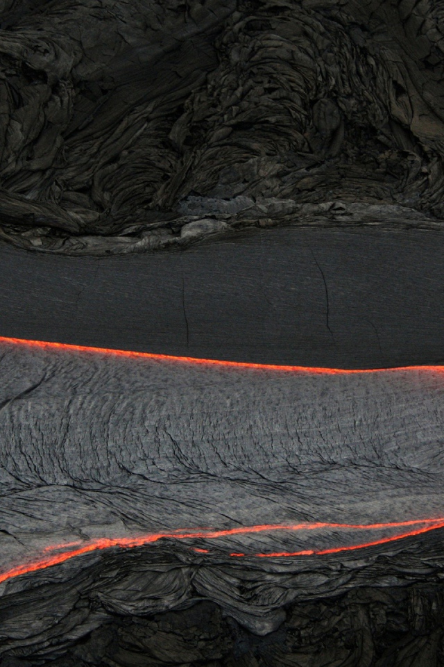 Река из вулканической лавы