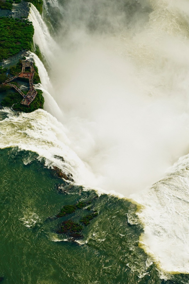Смотровая площадка на водопаде Игуасу