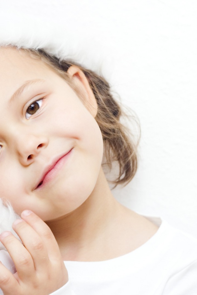 Девочка в шапке Санты