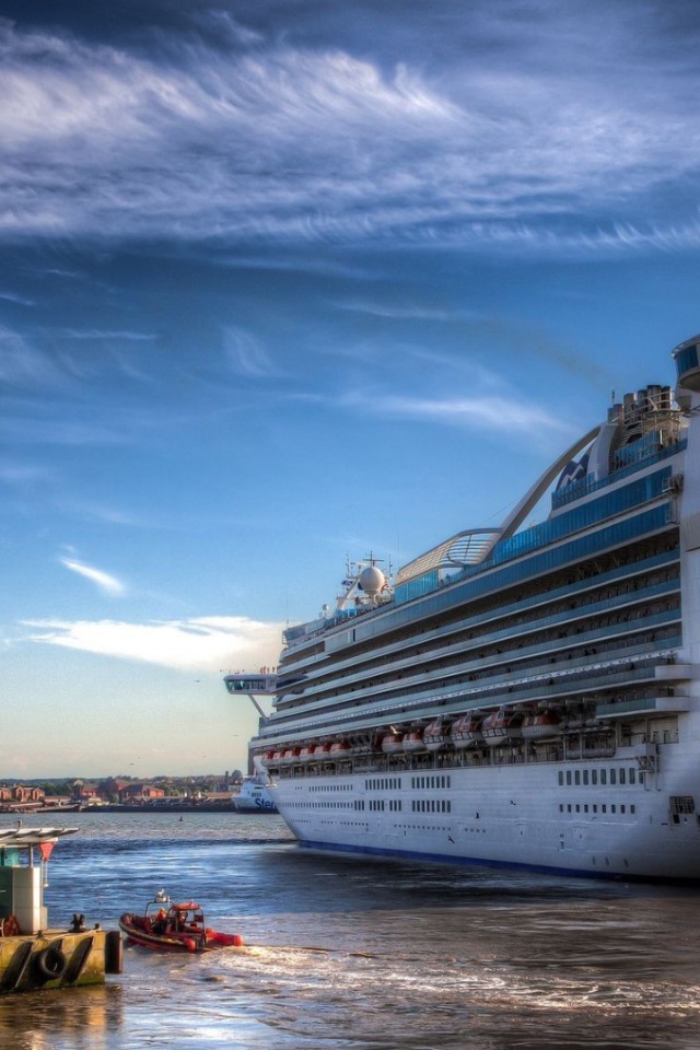 Круизный лайнер Caribbean Princess