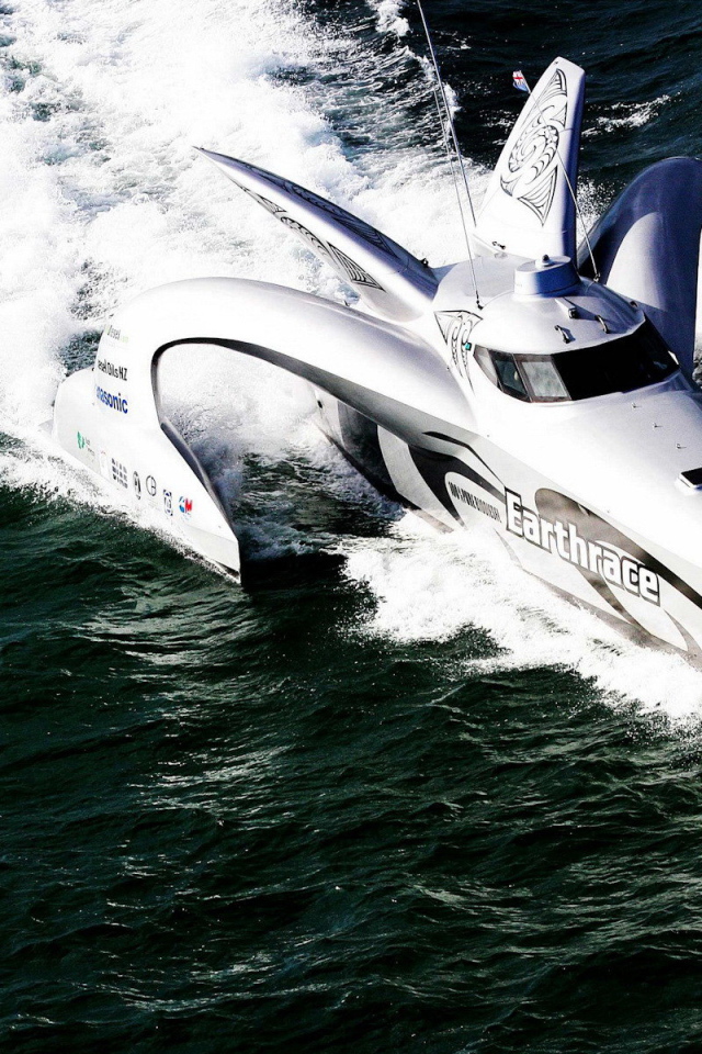 Моторная яхта