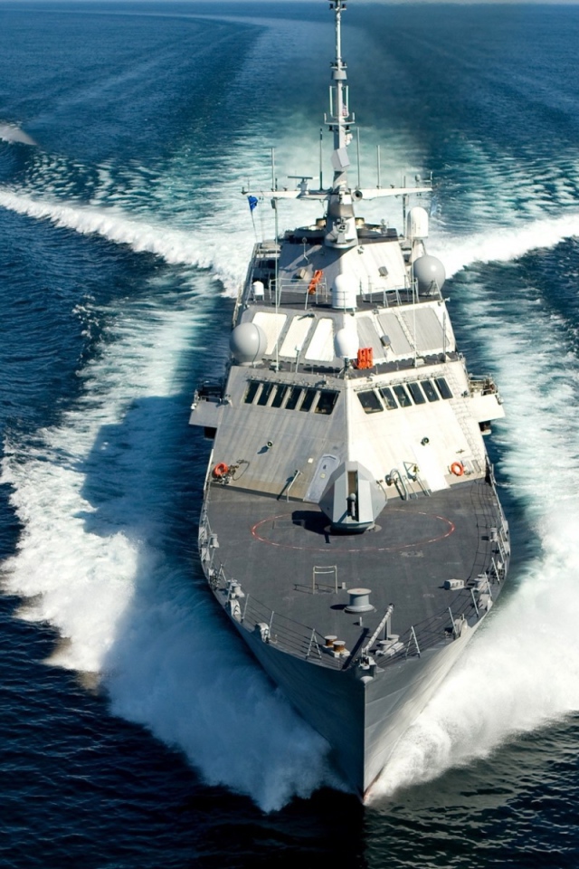 Быстрый военный линкор