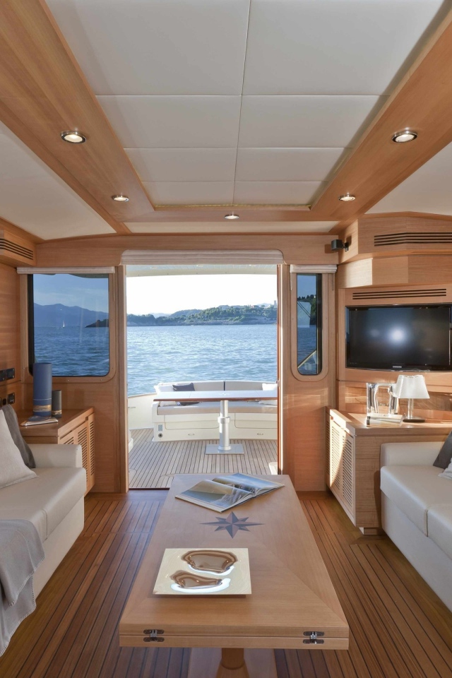 Интерьер роскошной яхты