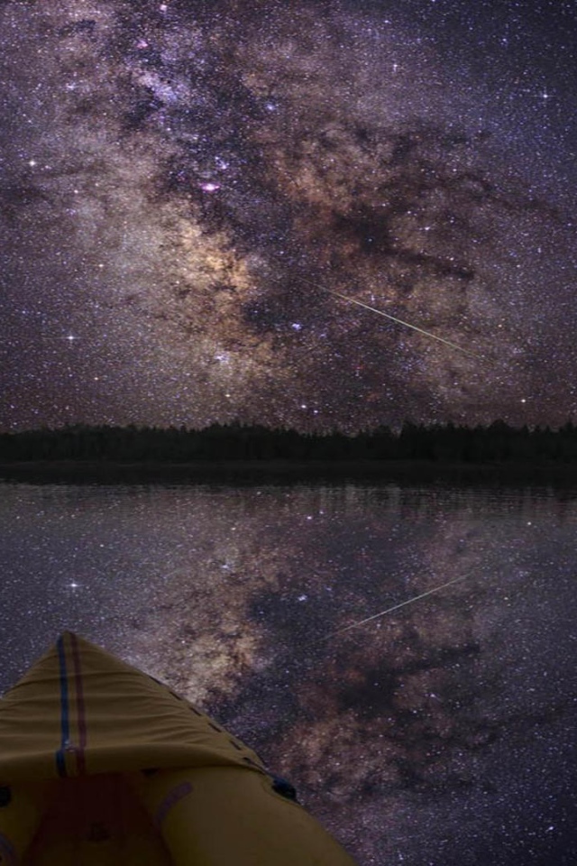 Лодочник сфотографировал звездное небо