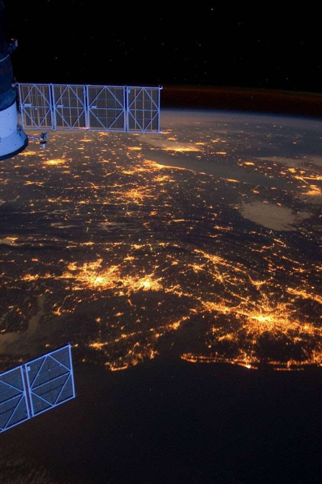 Ночная Европа из космоса