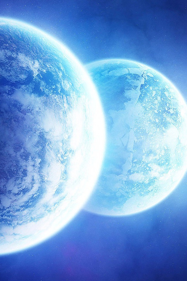 Три одинаковых голубых планеты