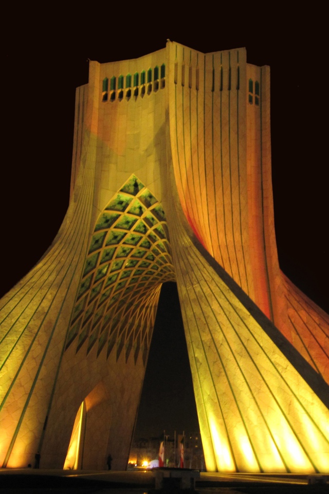 Площадь Азади в Тегеране, Иран