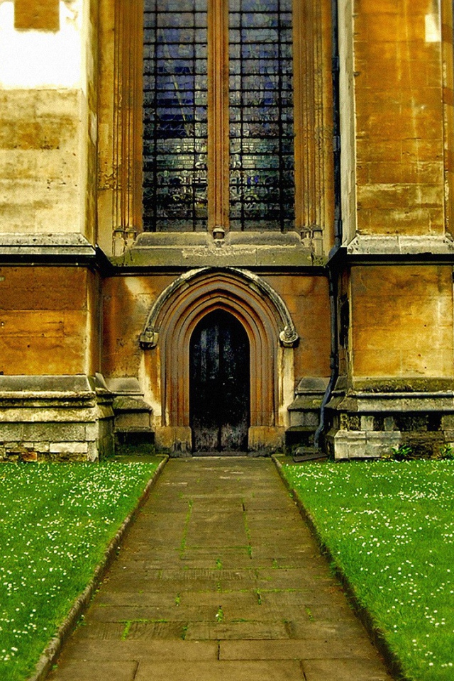 Внутренний дворик старинного монастыря