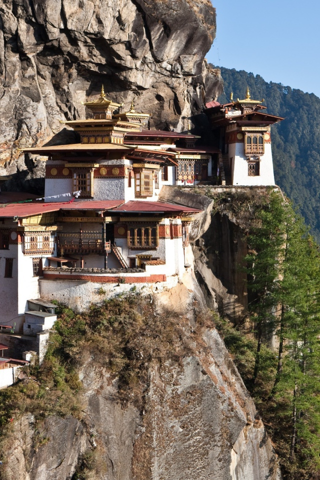 Монастырь в горах Тибета