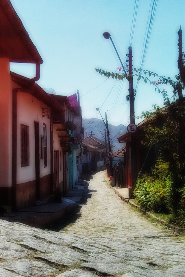 Улочка города в Бразилии