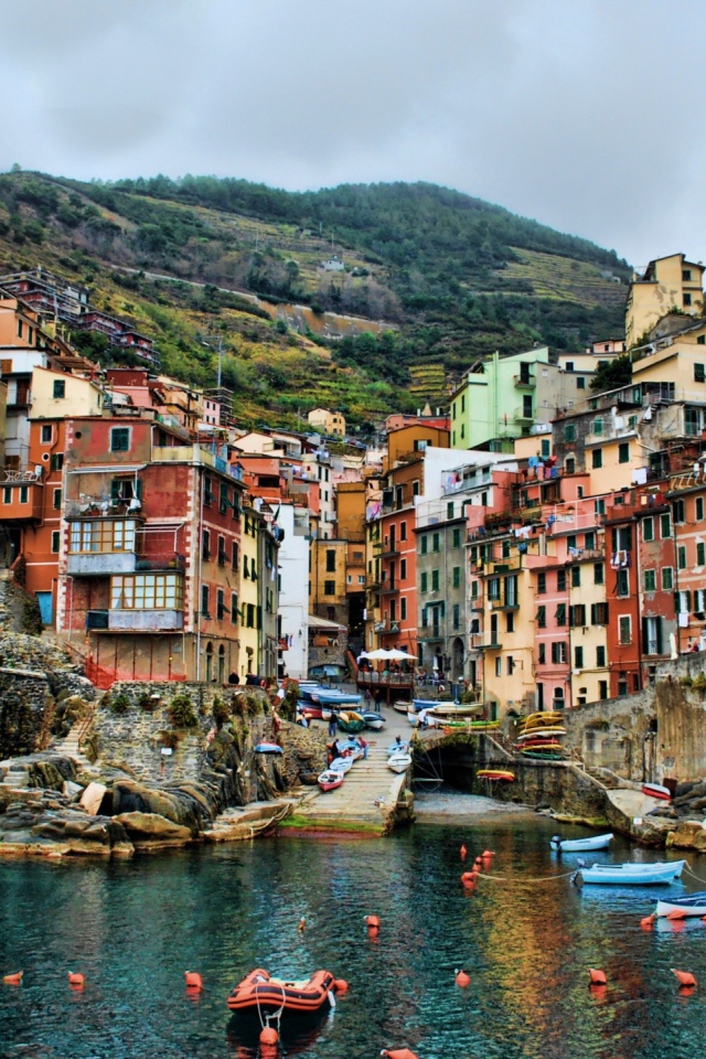 Курорт Чинкве-Терре в провинции Специя, Италия