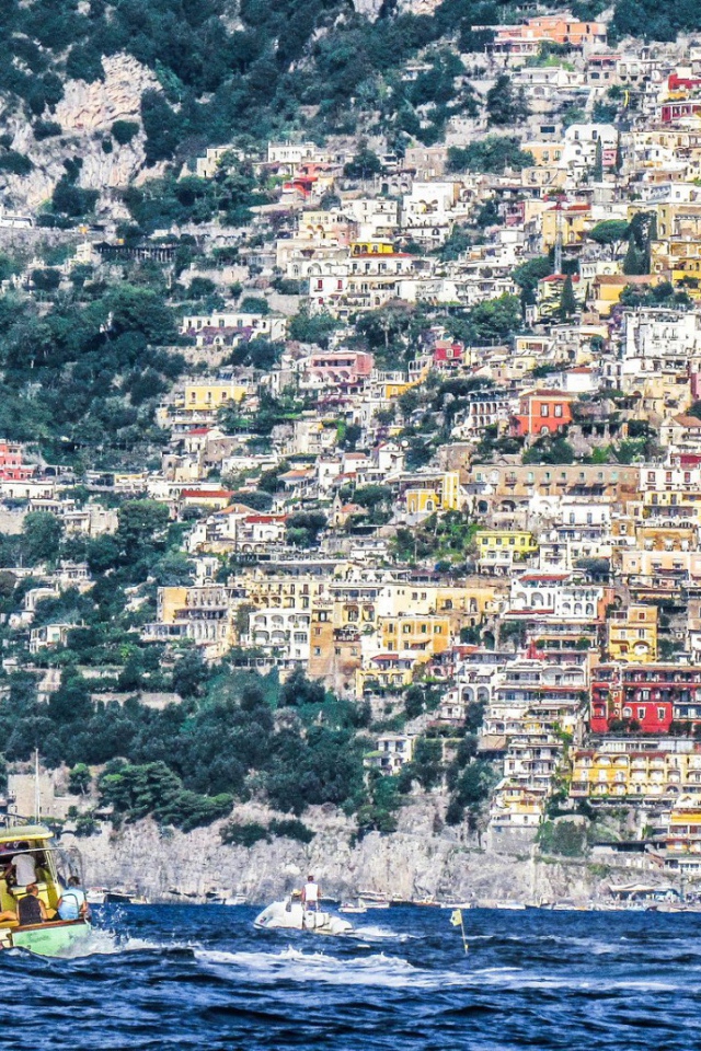 Позитано — коммуна в Италии