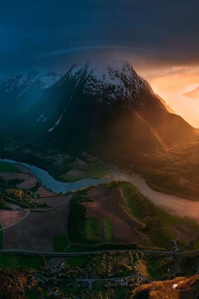 Местность Гейрангер в Норвегии