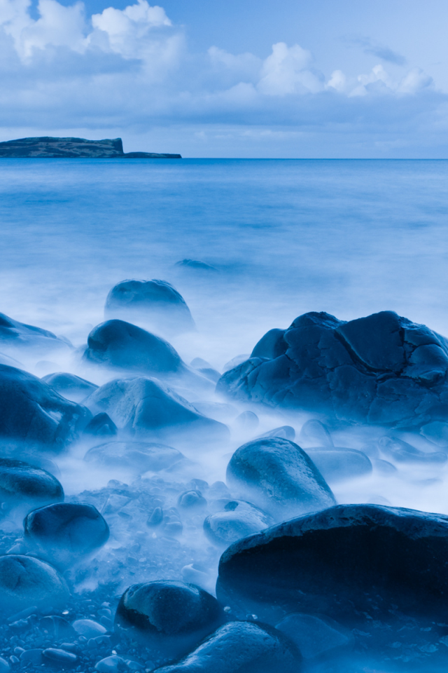 Голубое море у берегов Шотландии