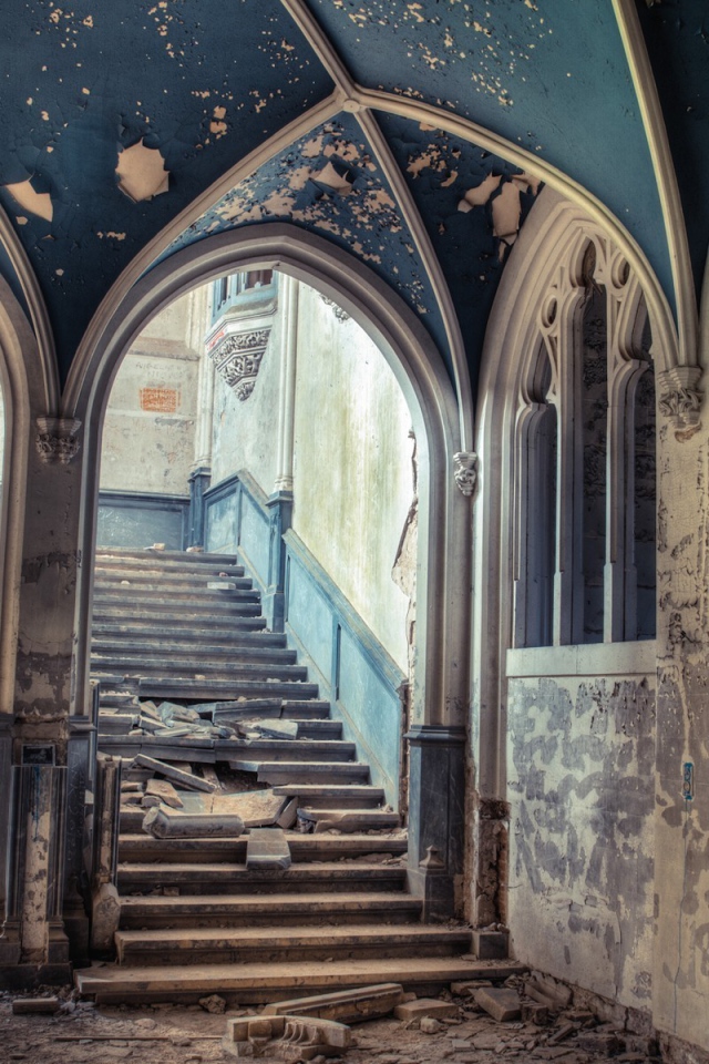 Архитектура заброшенного собора