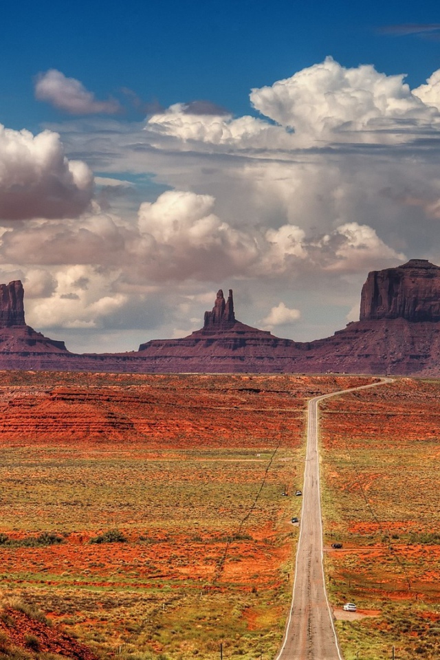 Шоссе в Долине монументов