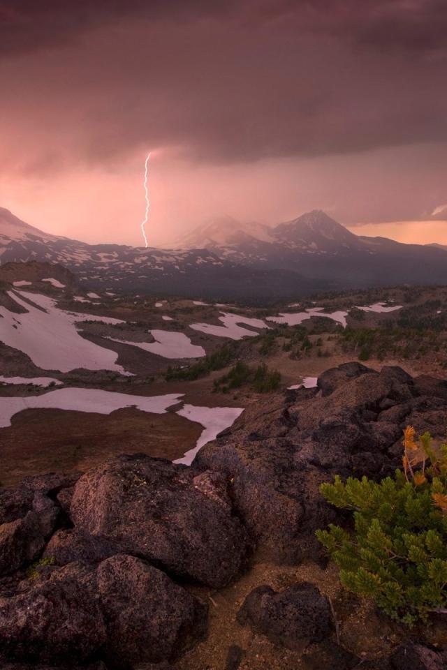 Гроза в горах Орегона