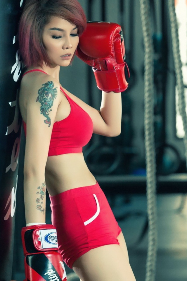 Японская девушка боксер