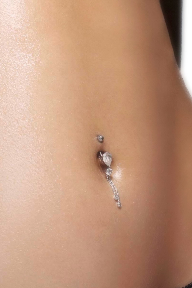 Пирсинг на пупке