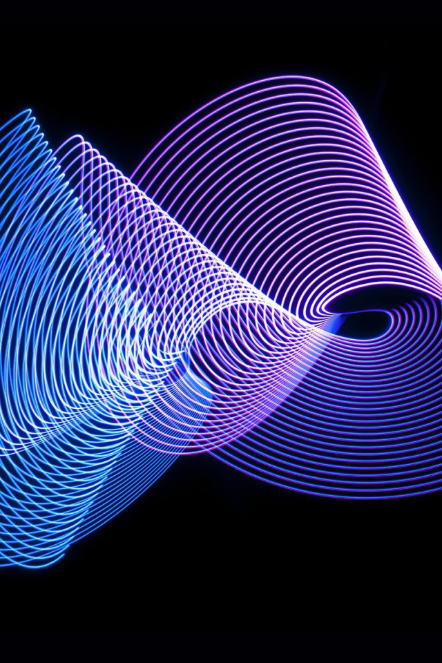 Фиолетовые абстрактные волны на черном фоне