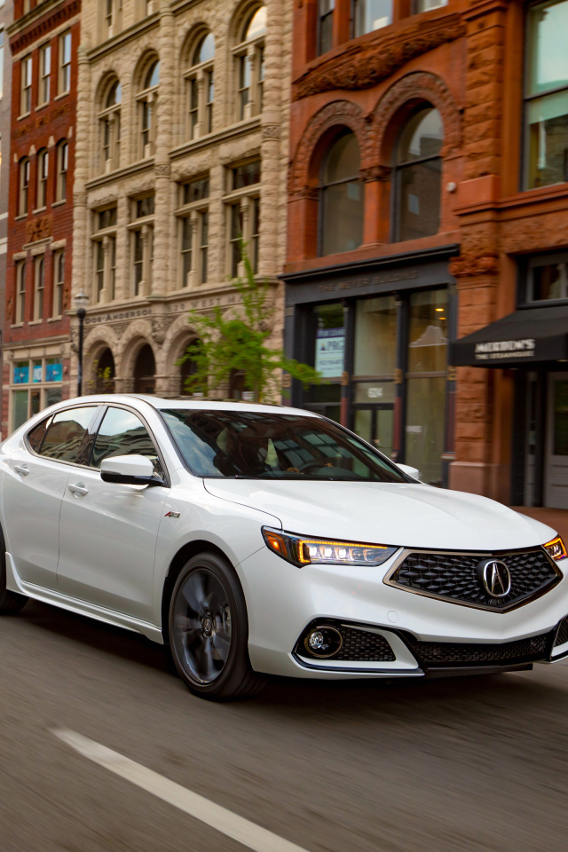 Белый автомобиль Acura TLX A-Spec 1, 2018 в городе 