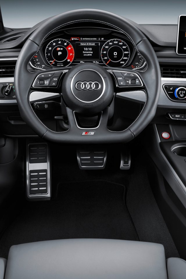 Салон автомобиля Audi A5 Coupe 2017