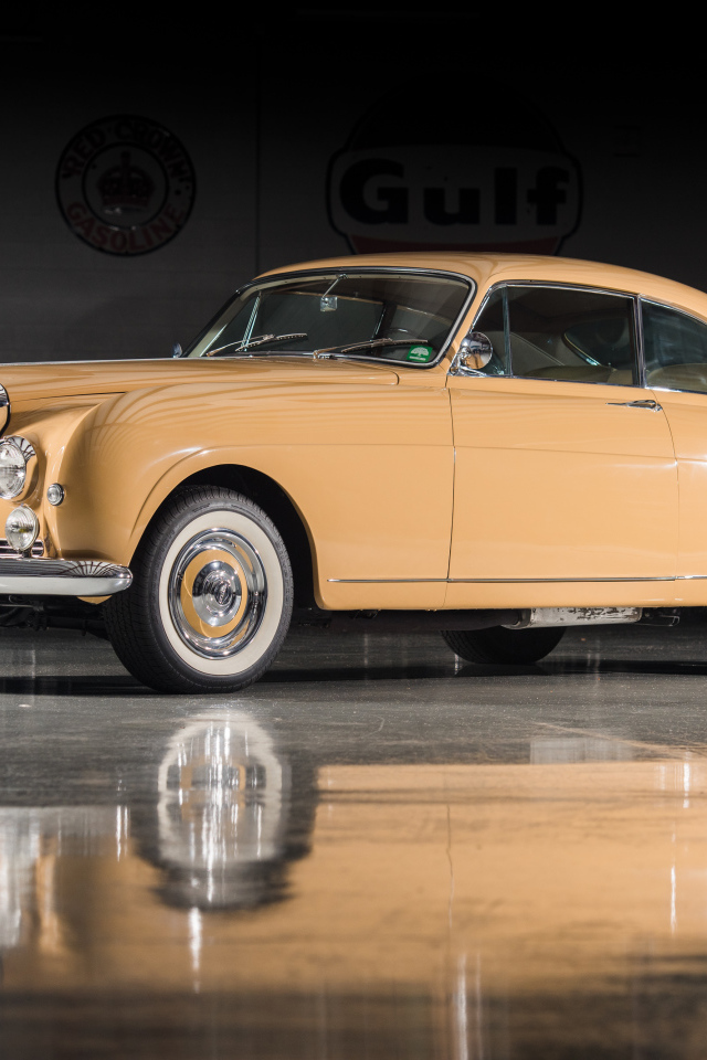 Ретро автомобиль Bentley S1 Continental Sports Saloon by Mulliner LHD 