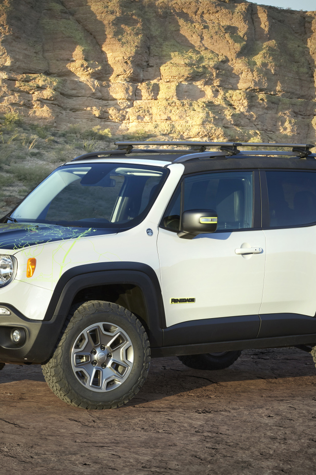 Стильный белый Jeep Renegade Commander Concept 