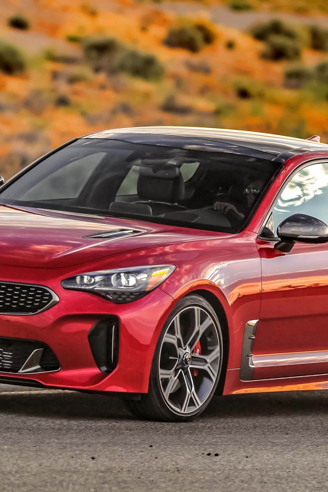 Красный автомобиль Kia Stinger GT2 RWD, 2018