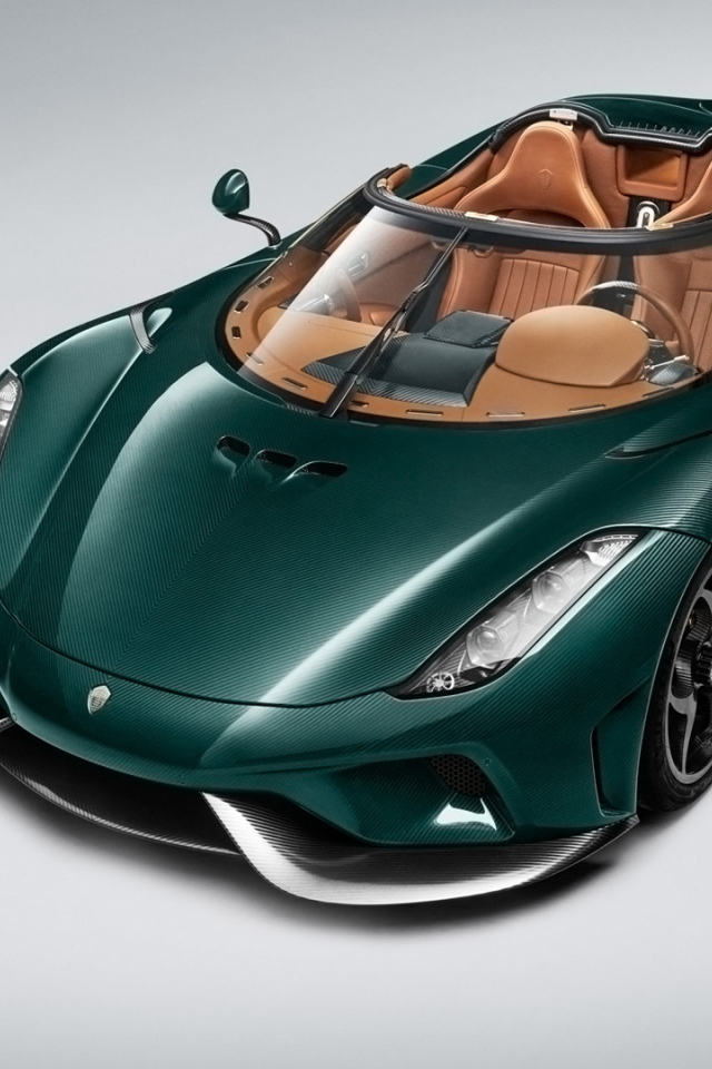 Зеленый автомобиль кабриолет  Koenigsegg Regera