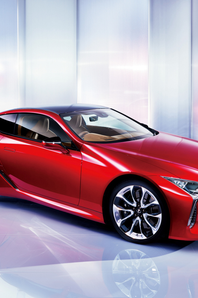 Красный автомобиль Lexus LC 500, 2018