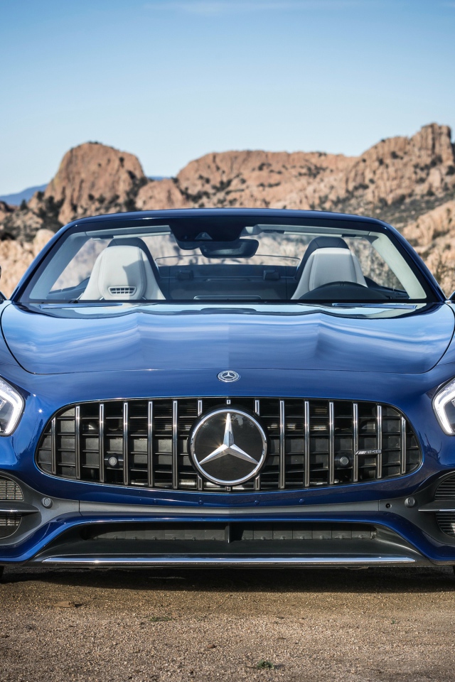 Автомобиль Mercedes AMG GT Roadster, 2017 года цвет синий металлик 