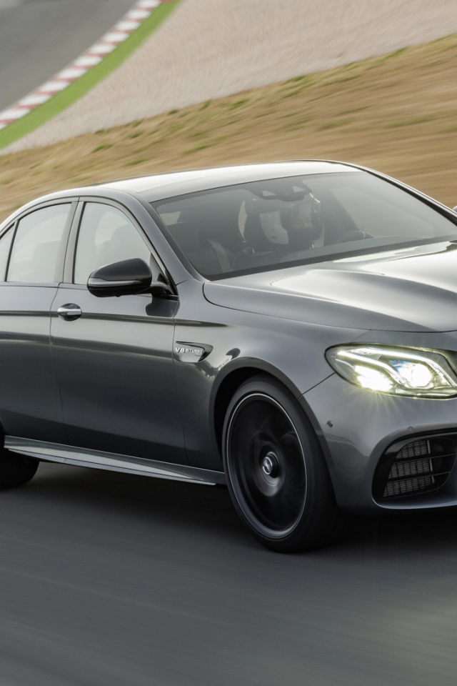 Mercedes-AMG E63 2017 года