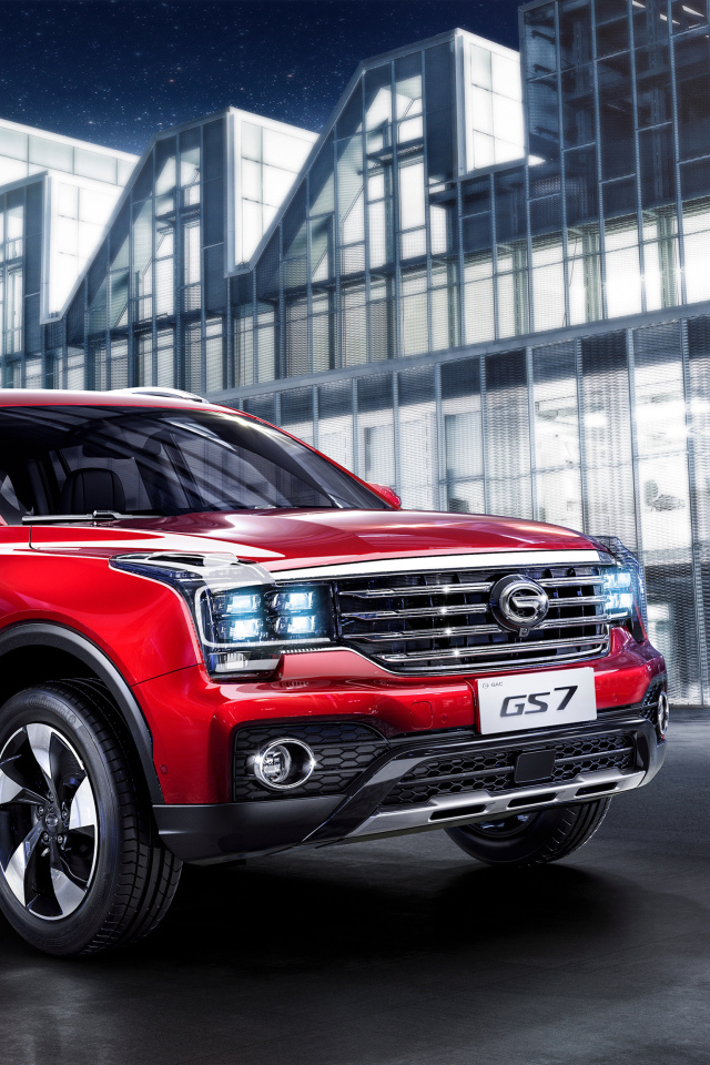 Красный автомобиль Trumpchi GS7