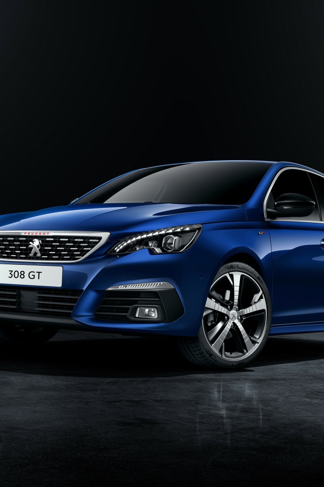 Автомобиль Peugeot 308 синего цвета