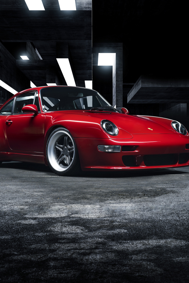 Красный автомобиль Gunther Werks 400R, Porsche 911