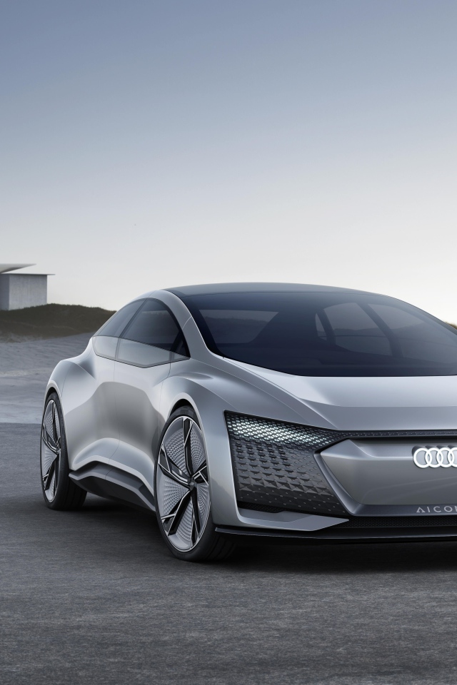 Серебристый электромобиль  концепт Audi Aicon