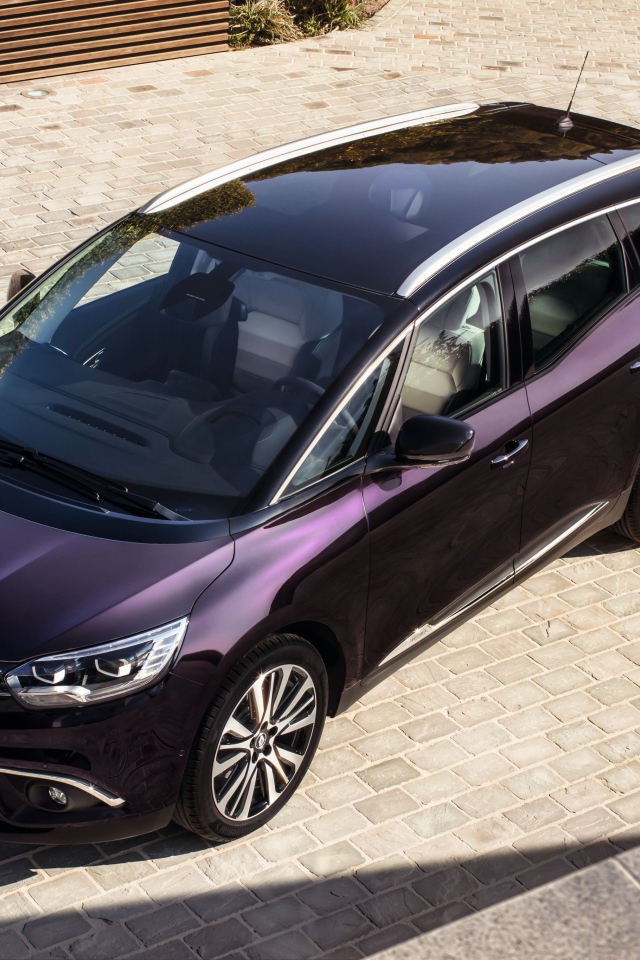 Фиолетовый автомобиль Renault Grand Scenic, 2017  вид сверху