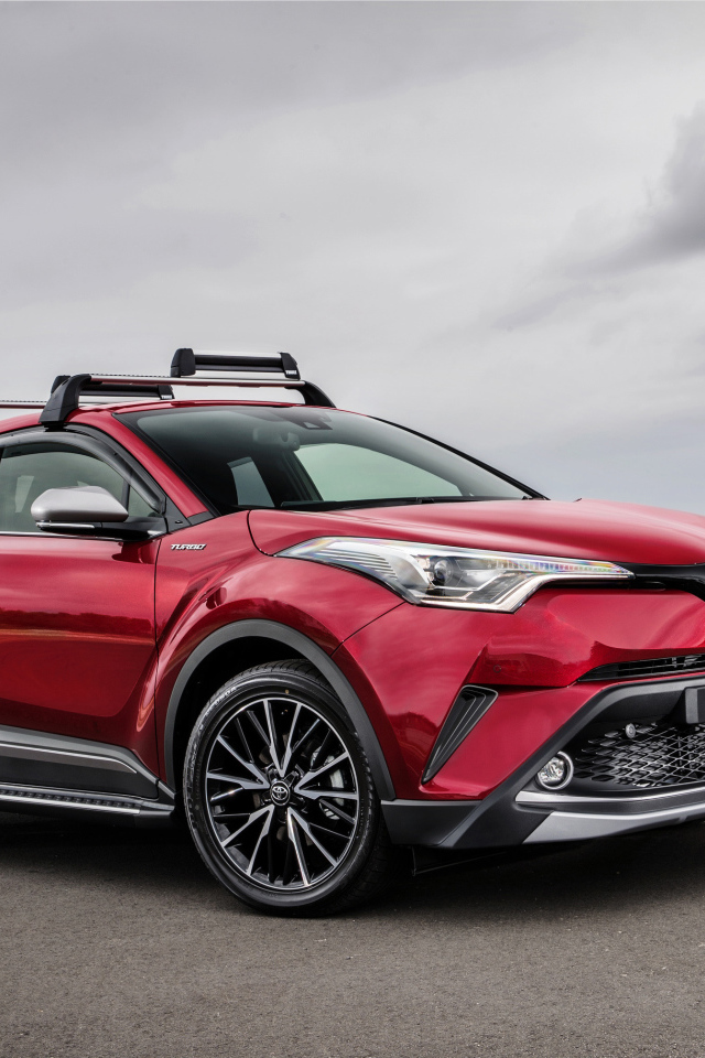 Красный кроссовер Toyota C-HR, 2017