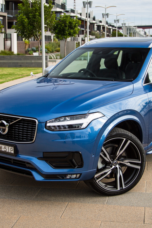 Синий кроссовер универсал  Volvo XC90 