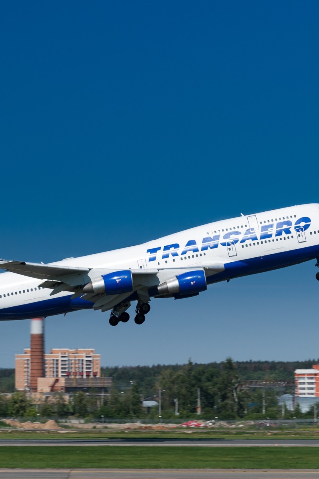 Boeing 747-412 EI-XLL  российской авиакомпании Transaero 