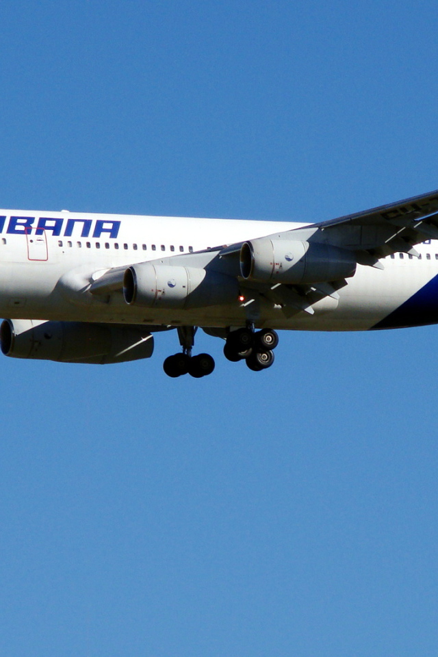 Самолет Ил-96 кубинской авиакомпании Cubana 