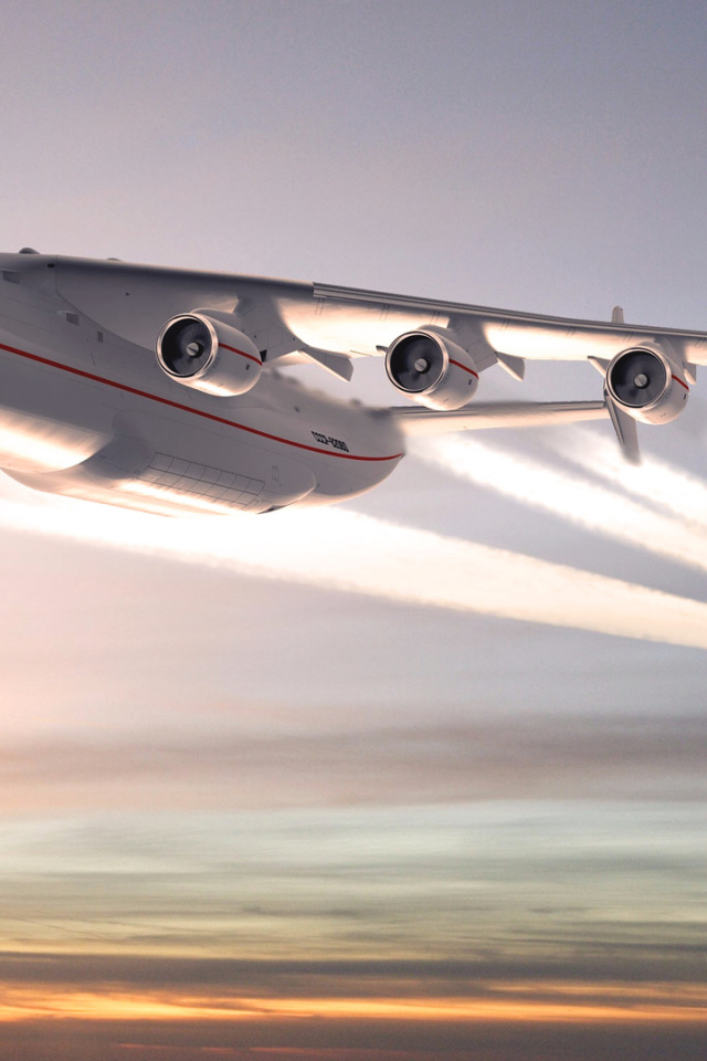 Реактивный самолет АН-225 Мрия на взлете 