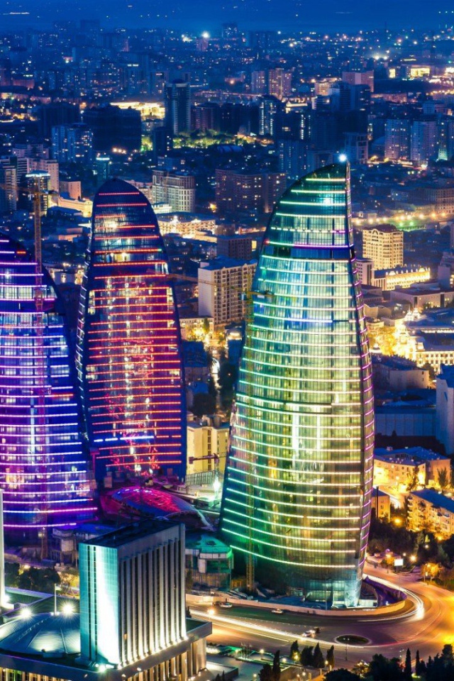 Пламенные башни вечером  Баку 