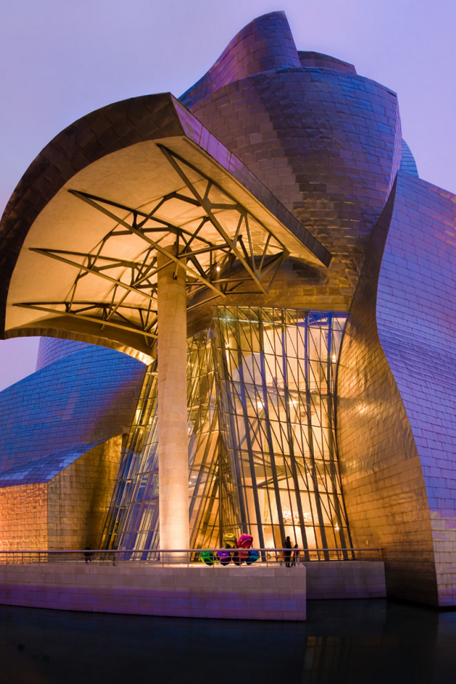 Музей Гуггенхейма в Бильбао, Испания 